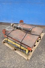 Knight Lift Table