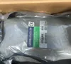 Oak Vinyl Gloves