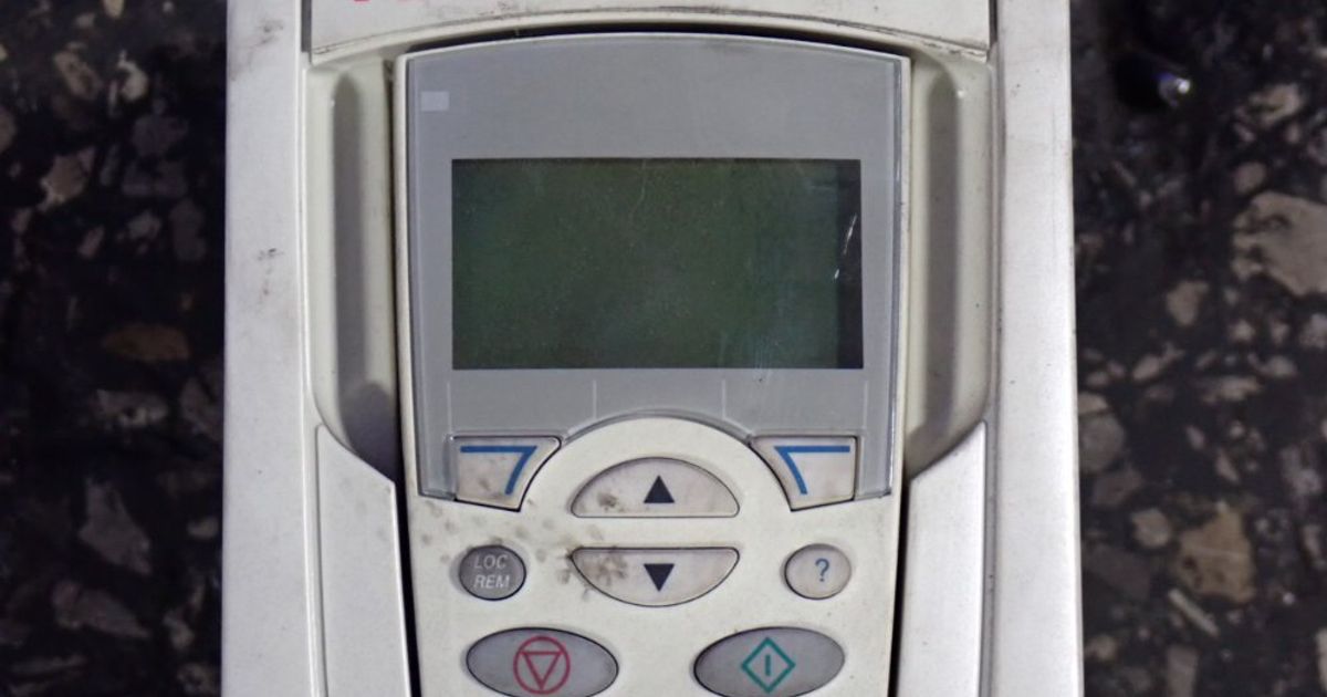 user_abb42bd5ページ ABB Variable Frequency Drive (vfd) - Acs550-u1-012a-4 | HGR*24