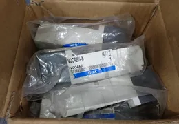 SMC SOLENOID VALVE  -  VQC4201-5