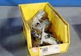 SMC 250 PSI PNEUMATIC CYLINDERS  -  NCA1F150-0100-DUO03651