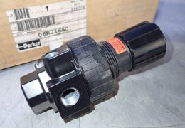 PARKER 3/8" REGULATOR  -  06R216AC