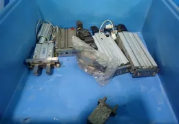 PNEUMATIC CYLINDERS