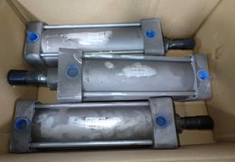 SMC CYLINDERS  -  NCDA1R325-0700-X2US