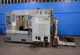 HAAS HORIZONTAL MACHINING CENTER  -  EC-400
