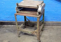 POTDEVIN 21" GLUER  -  2R-21-79