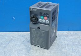 MITSUBISHI FR-D700-SERIES INVERTER DRIVE  -  FR-D720S-014-N7