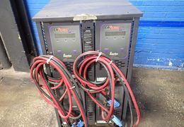 ENERSYS 24 V / 900 AH BATTERY CHARGER   -  EM3-12-900