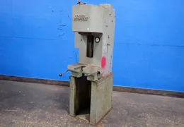 DENISON 6 TON HYDRAULIC PRESS  -  R065LC208D266VSA12C228S220