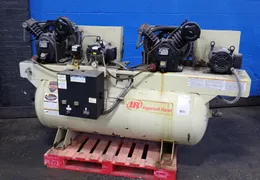 INGERSOLL RAND (2) 5.5//7.5 HP AIR COMPRESSOR  -  2475