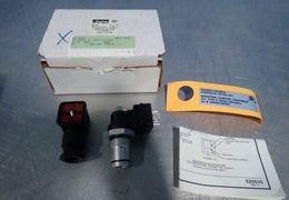 PARKER INDICATOR   -  931154
