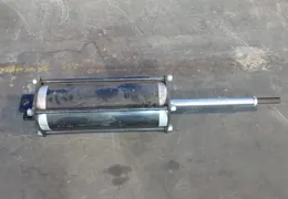 PNEUMATIC CYLINDER