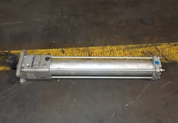 SMC 145 PSI HYDRAULIC CYLINDER   -  CDLA2F63-400-E