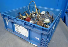 PRESSURE GAUGES