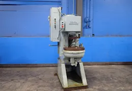 DENISON 8 TON HYDRAULIC PRESS  -  S087MC26955D267D276A72A46LS205