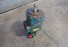 VICKERS HYDRAULIC PUMP  -  V20101F8S2S1AD12