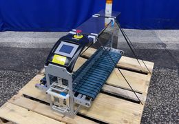 TEKNEK 25” X 18” CLEANING MACHINE   -  CM8N0600