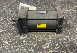 PARKER 250 PSI PNEUMATIC CYLINDER   -  06.00 J2AUS14A 8.000