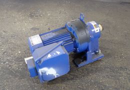 SUMITOMO .5 HP GEAR DRIVE