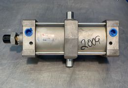 SMC 145 PSI PNEUMATIC CYLINDER  -  MBT100-170Z