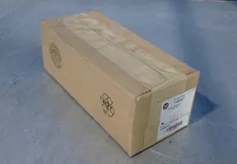 ALLEN BRADLEY METAL HANDLE ASSEMBLY   -  1494F-M2