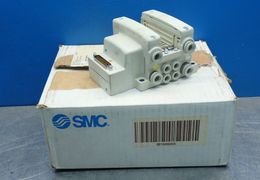 SMC PNEUMATIC MANIFOLD UNIT  -  VV5QC11-06N7FD3