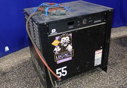 INDUSTRIAL BATTERY CHARGERS 48 V / 475 AH BATTERY CHARGER  -  DLG3B24-475