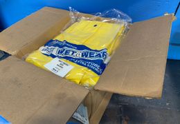 ANSELL LARGE RAINCOATS  -  6S-602