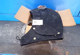 DETACHABLE COAT HOODS