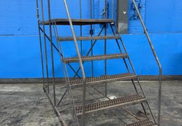 6 STEPS PORTABLE STAIRS