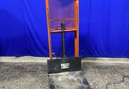 PRESTO 24”X24” HYDRAULIC PLATFORM STACKER
