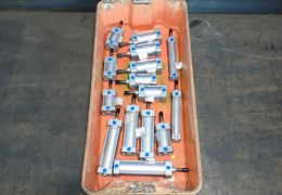 SMC 250PSI PNEUMATIC CYLINDERS.