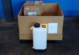 MIZUHO 30L HEAVY-DUTY PLASTIC CONTAINERS  -  2102
