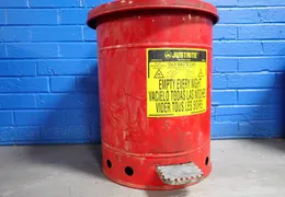 JUSTRITE 10 GAL OIL WASTE CAN   -  09300