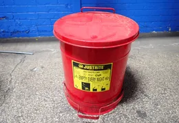 JUSTRITE 10 GAL OIL WASTE CAN   -  09300