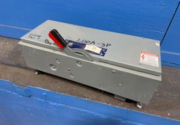 SQUARE D 200 AMP / 240 VAC PANELBOARD SWITCH  -  QMB324W
