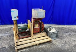 MEADOWS MILLS INC 10 HP HAMMER MILL