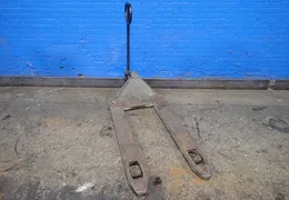WESCO 5000 LBS PALLET JACK