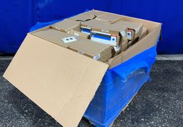 EATON DUPLEX WALLPLATE  -  PJ8LA-F-LW