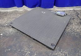 INDUSTRIAL SCALES 5000 LBS / 48" X 48" DIGITAL FLOOR SCALE   -  LP760-4X4