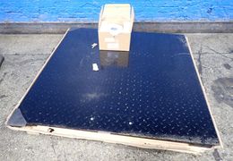 INDUSTRIAL SCALES 5000 LBS / 48" X 48" DIGITAL FLOOR SCALE   -  LP760-4X4