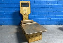 WEILER SCALE COMPANY 2.5 KG OVER UNDER SCALE  -  8801