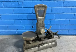 THE EXACT WEIGHT SCALE SCALE CO. 1 LB OVER UNDER SCALE  -  42