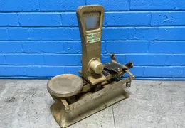 THE EXACT WEIGHT SCALE SCALE CO. 5 LBS OVER UNDER SCALE  -  100