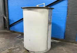 700 GALLONS S/S TANK