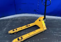 PALLET JACK  -  TCMC