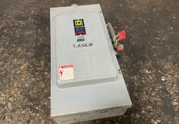 SQUARE D 200 A / 240 V HEAVY DUTY FUSIBLE SAFETY SWITCH  -  H324N