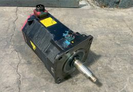 FANUC 14 AMPS AM30/3000I AC SERVO MOTOR   -  A06B-0267-B605