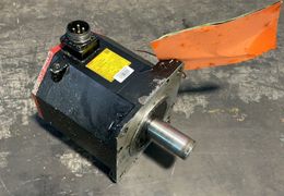 FANUC 3000RPM AC SERVO MOTOR  -  A06B-0243-B100
