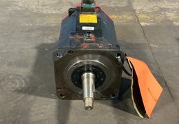 FANUC 2000RPM AC SERVO MOTOR  -  A06B-0267-B605